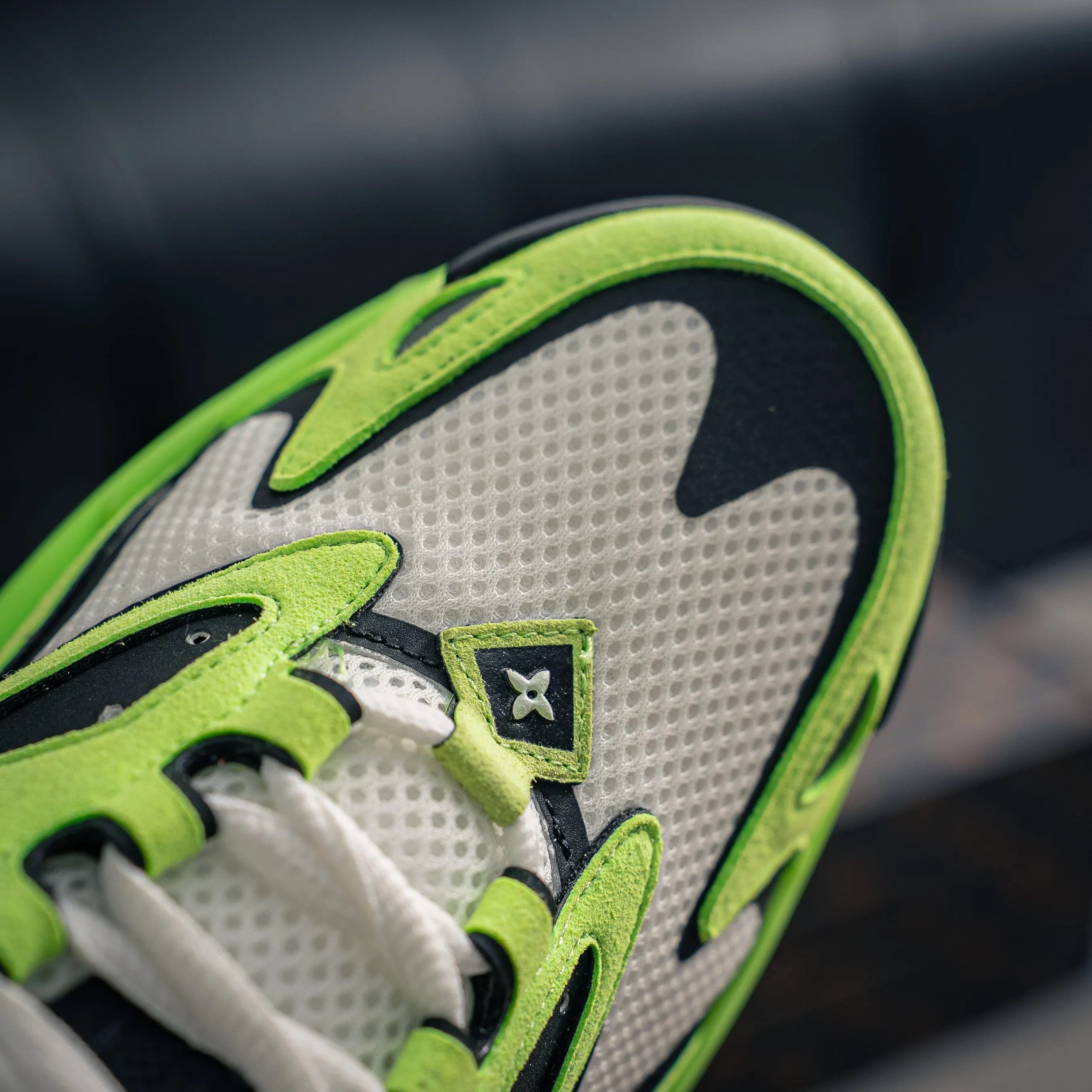 【YS 】 Premium LV Classic New Arrival Sneakers ✦ 1:1 ， ， ✦ Cowhide Leather Shoes ， LOGO ✦ + ，
